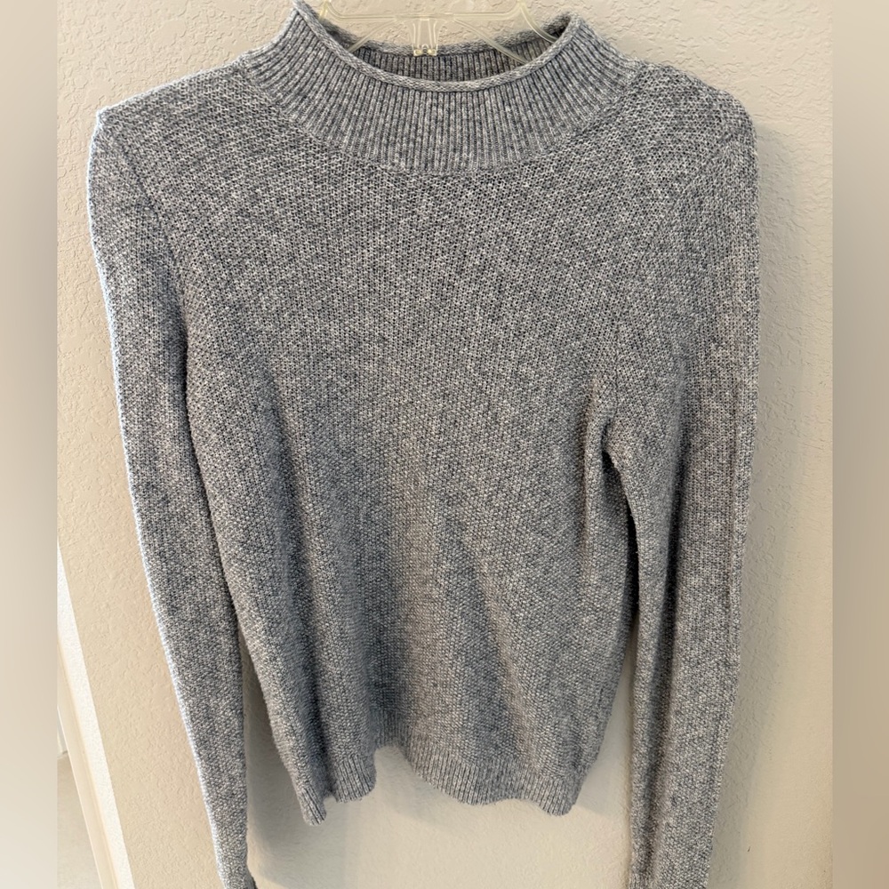Abercrombie & Fitch Heather Gray Crewneck Sweater